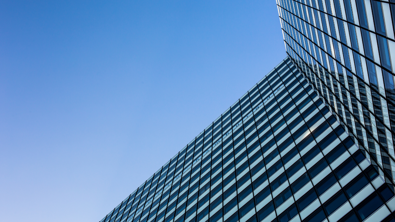 Turning Refresh Risk into a E75M Digital Transformation Programme